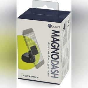 MAGNODASH dash/ window mount for cellphone New on box